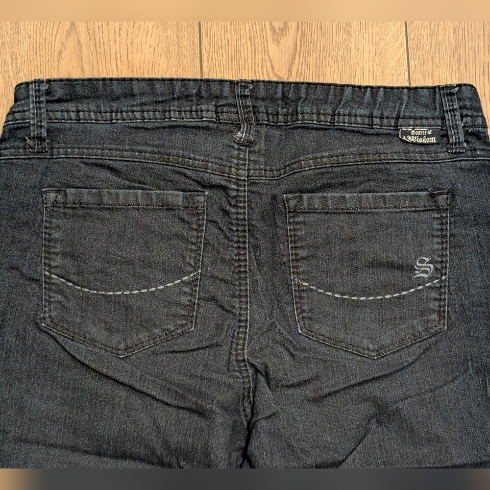 Source Of Wisdom Dark Flare Jeans Plus Size 14 1X Faded Stretch Torrid - Picture 4 of 5